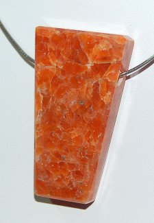 Trapezförmiger Anhänger Orangencalcit