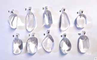 Bergkristall-Anhänger. Freiform