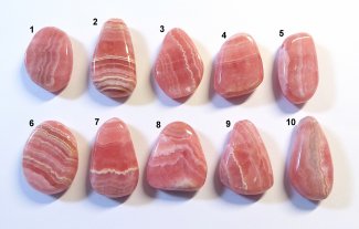 Rhodochrosit-Anhänger. Freiform