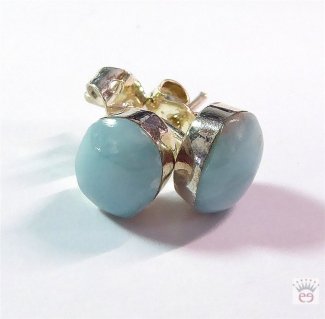 Ovaler Larimar-Ohrstecker in Silberfassung