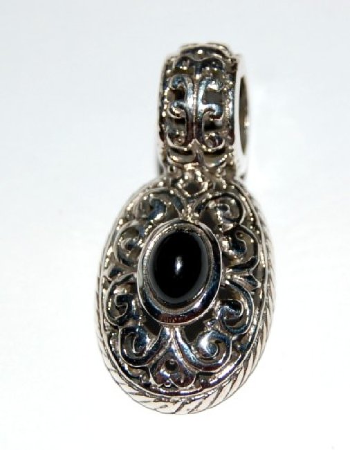 Silberanhänger mit Onyx