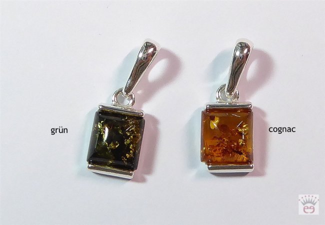 Silberanhänger mit cognacfarbenem Bernstein-Cabochon