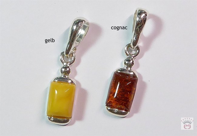 Silberanhänger mit cognacfarbenem Bernstein-Cabochon