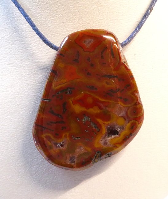 Achat-Anhänger, Vorder- oder Rückseite