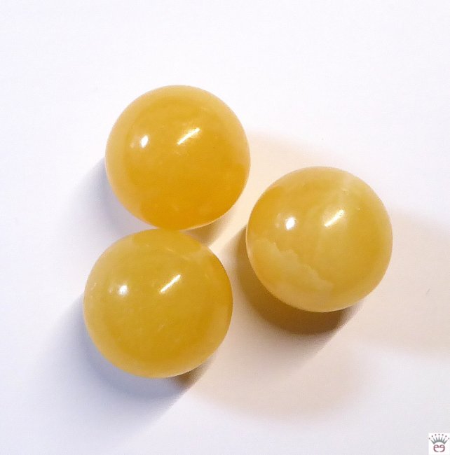 Edelsteinkugel Orangencalcit, ungebohrt, ca. 20mm