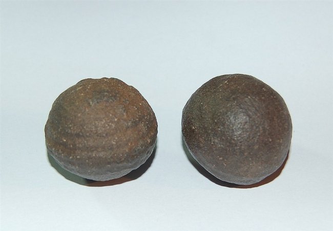 Moqui Marbles in mittelgroß.