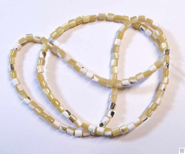 Muschelperlenstrang, Beige