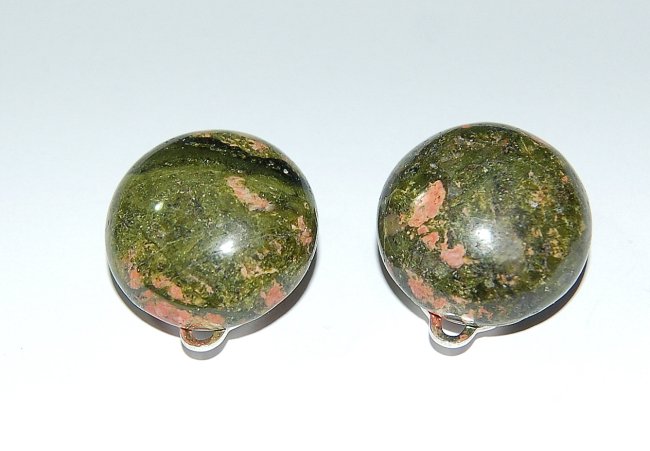 Runde Silberohrclips mit Unakit-Cabochon