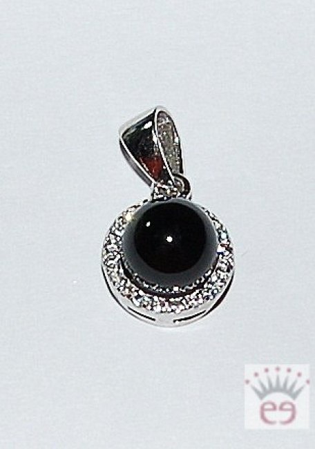 Feiner Onyx-Zirkonia-Anhänger mit rhodiniertem Silber.