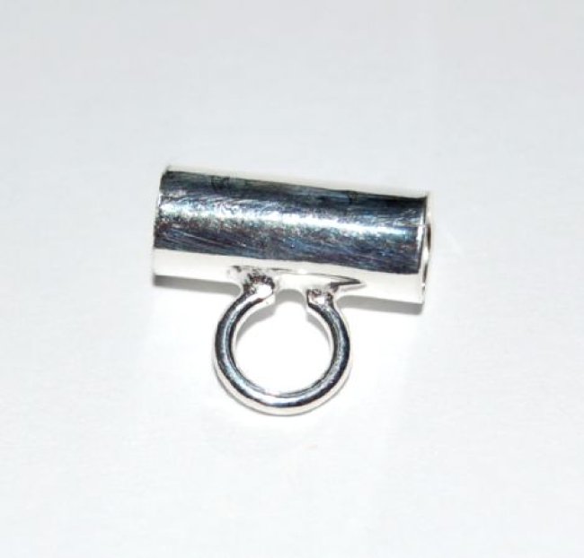 Charmträger in Röhrenform.