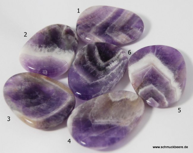 Amethyst - als Daumenstein geschliffen