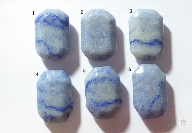 Achteckiger Flatstone aus Blauquarz