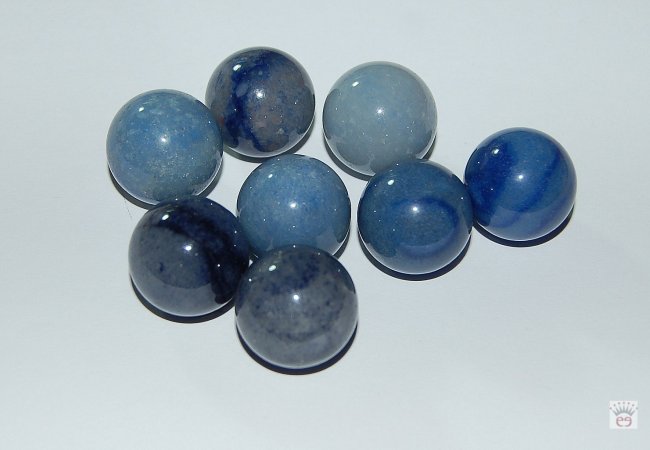 Edelsteinkugel aus Blauquarz, ungebohrt