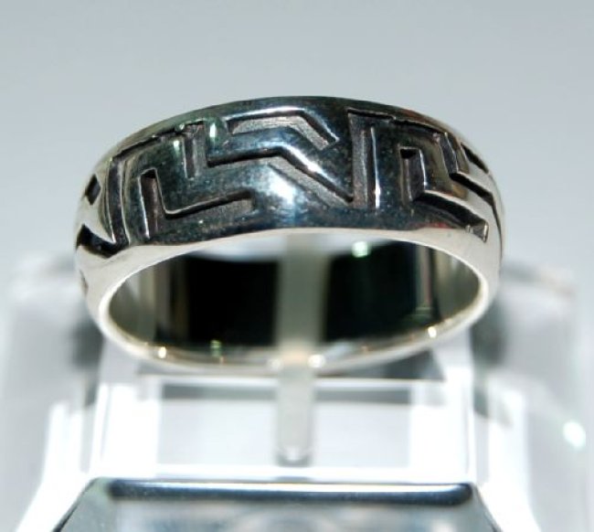 Silberring geschwärzt